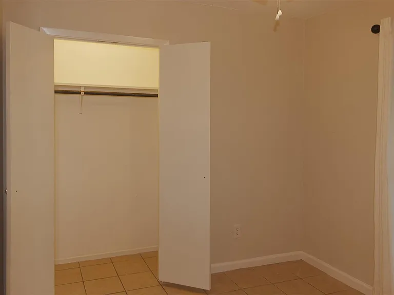 5308 Peppertree Pkwy — Photo 18