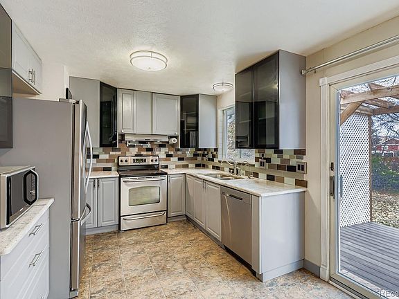 2nd image of 10605 W Dakota Avenue