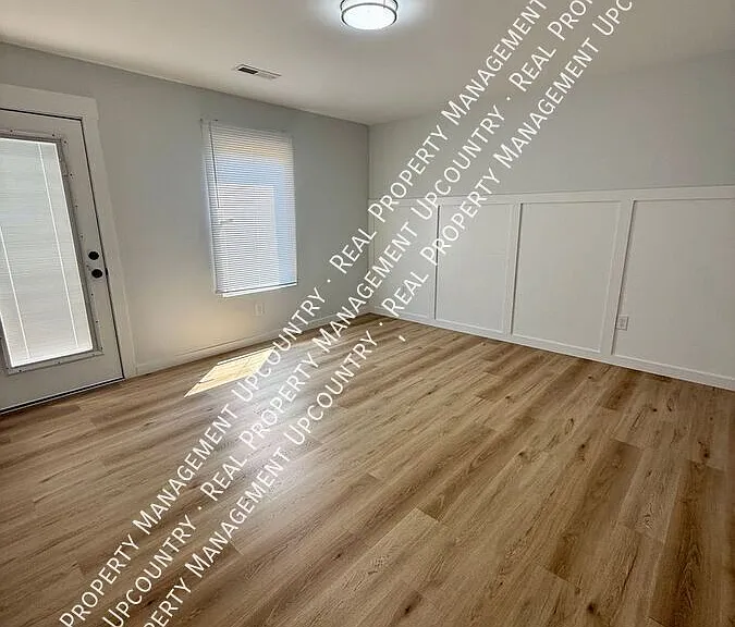 693 Neighborhood Rd — Photo 17