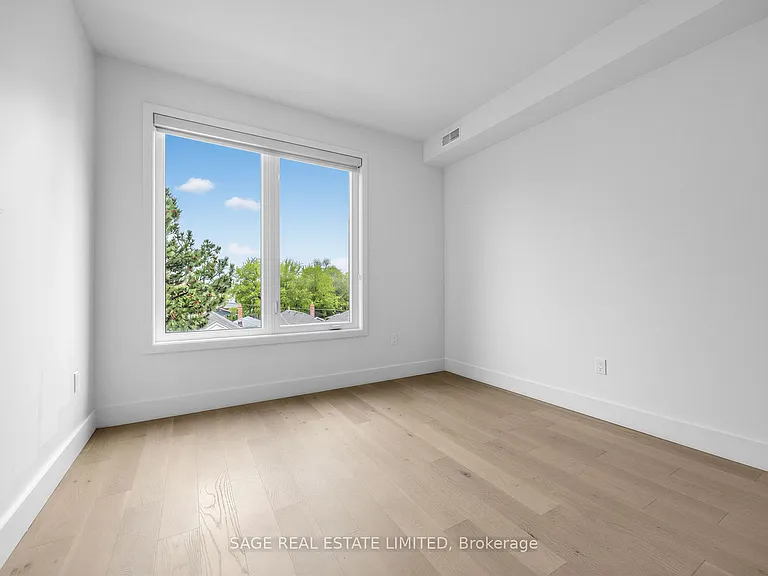 909 Castlefield Ave #3 — Photo 21