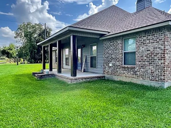 702 Michel Laborde Ln, Mansura, LA 71350