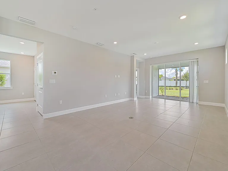 42218 Edgewater Dr — Photo 7