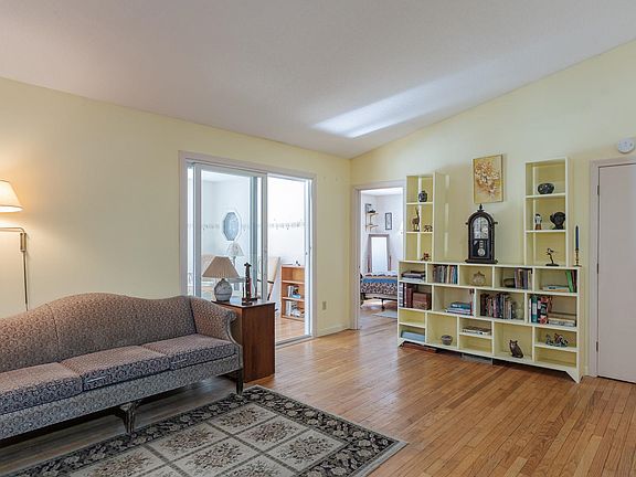 3rd image of 540 Hill Road