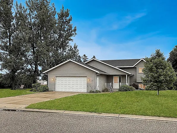 310 4th St SW, Clara City, MN 56222