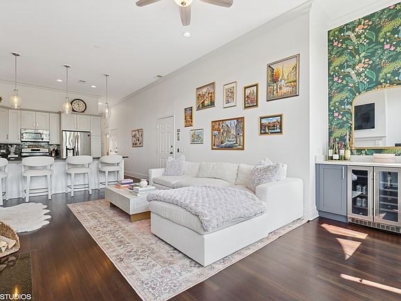 5th image of 2549 N Southport Ave APT 3