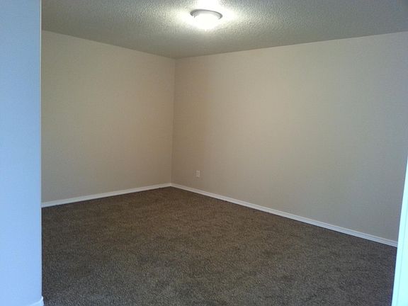 2nd image of 1008 S 11th Ave Unit B
