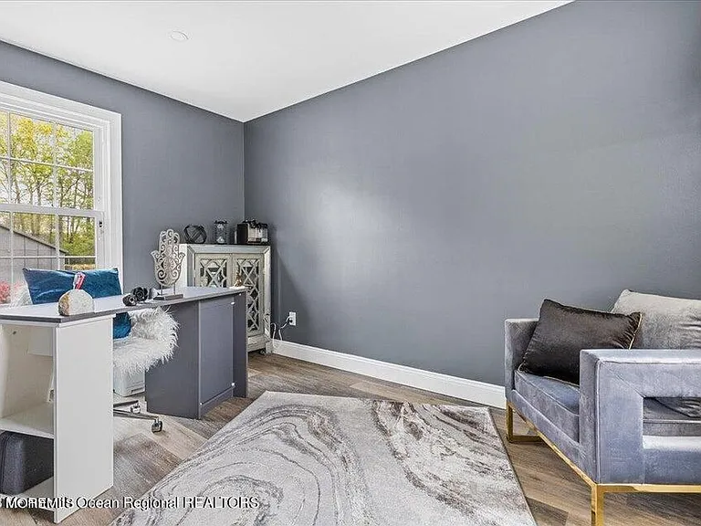 5 Autumn Ave — Photo 5