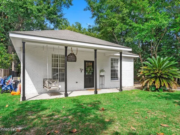 704 Allendale Ave, Gulfport, MS 39501