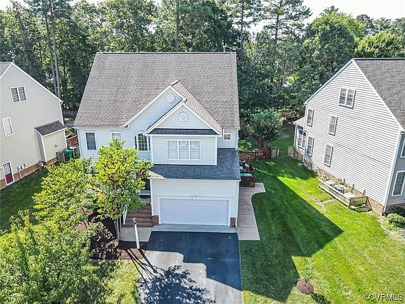 3rd image of 11917 Amberwood Ln
