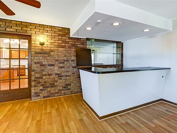4th image of 4913 Argonne St