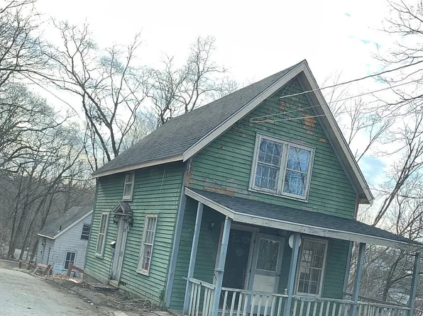 21 Whitaker Ave, Norwich, CT 06360