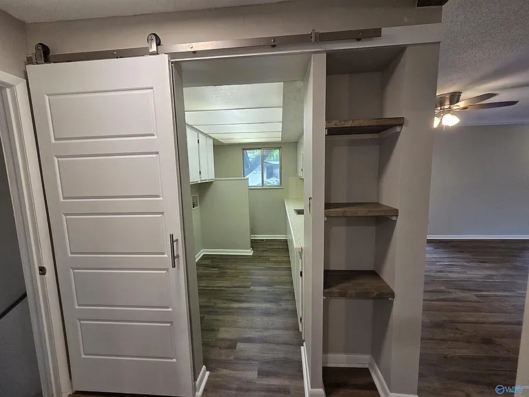 1209 Governors Dr SE — Photo 13