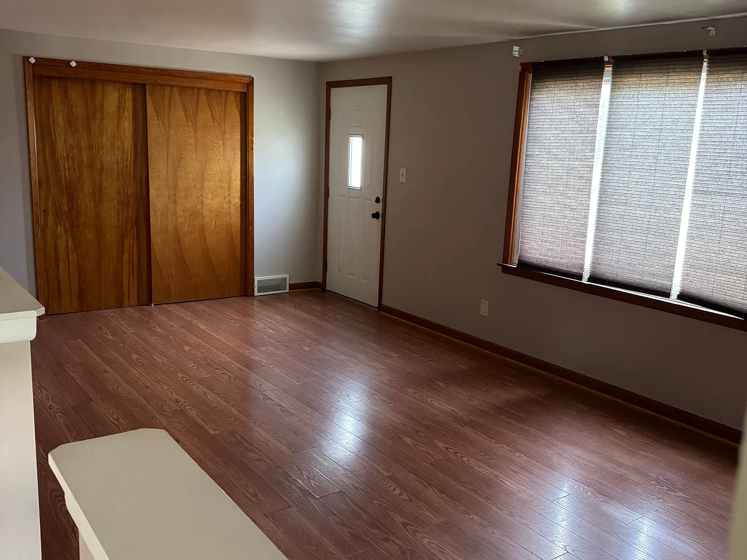 3 bed, 1100 sqft, $1,750 — Photo 2
