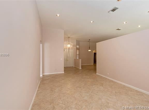 5th image of 5362 SW 33rd Ave