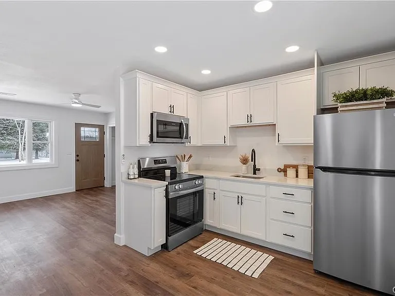 7891 Areopagitica Ave — Photo 10