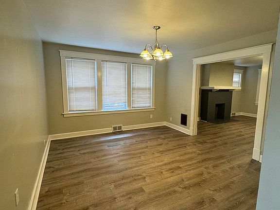 3rd image of 24 Florence Ave Floor 1