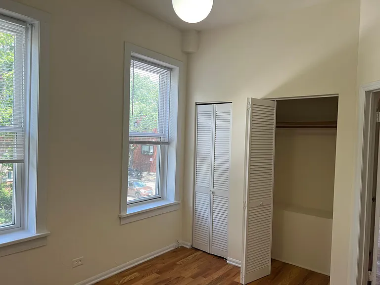 2558 N Southport Ave #2 — Photo 9