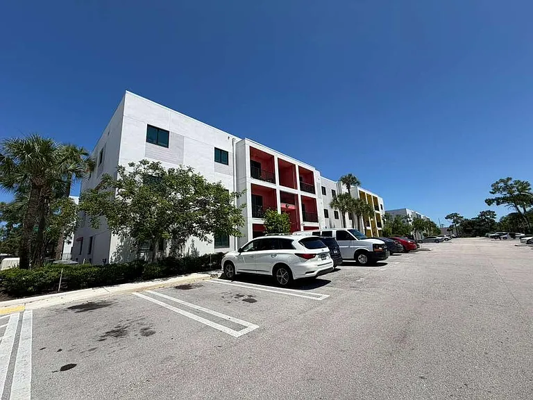 4260 Lakewood Rd #205 — Photo 4