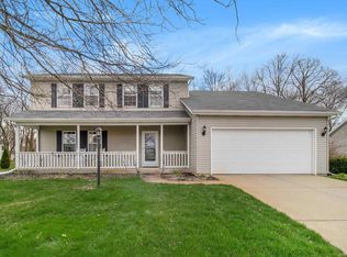 52080 Woodsedge Dr, Granger, IN
