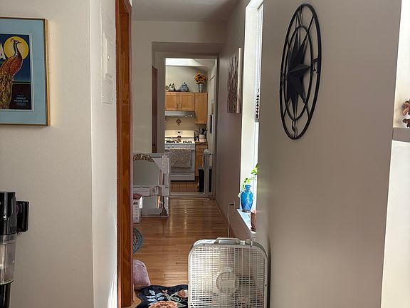 4th image of 34 Whitney Pl #3
