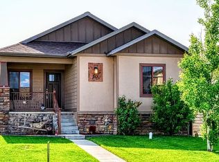 112 College Park Cir, Gillette, WY 82718