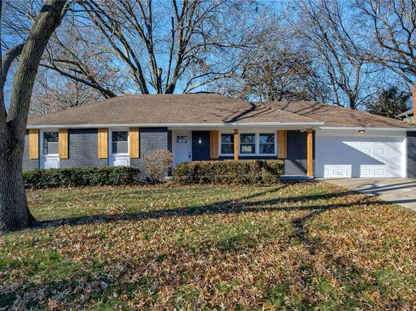 9606 Woodson St, Overland Park, KS 66207