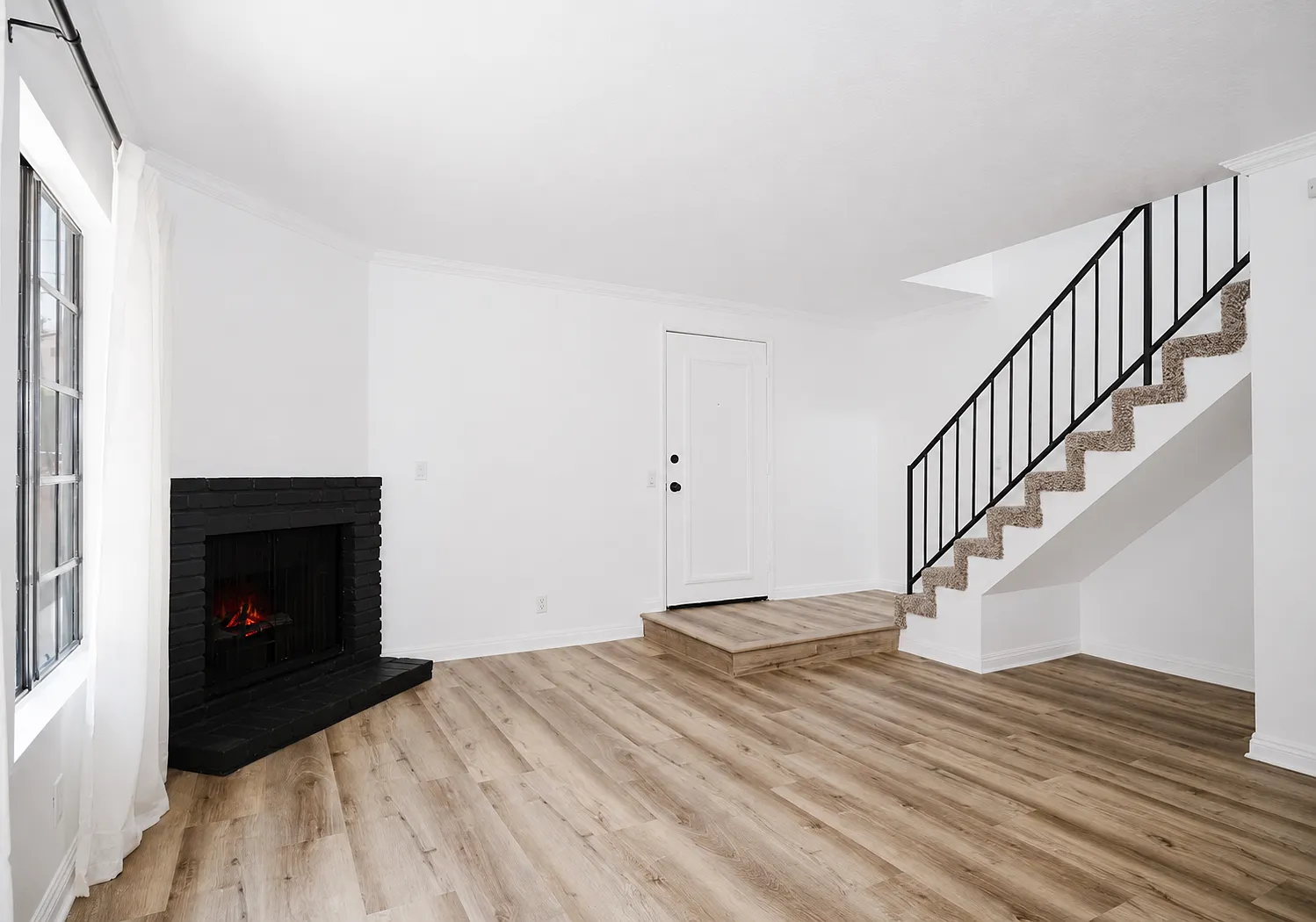 4509 Vista Del Monte Ave — Photo 4