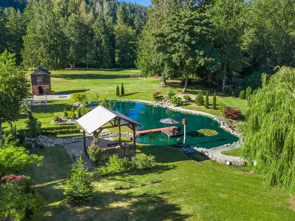 28675 98th Ave, Maple Ridge, BC V2W 1K9