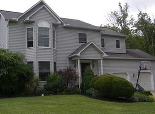 1973 Rostraver Rd, Belle Vernon, PA 15012