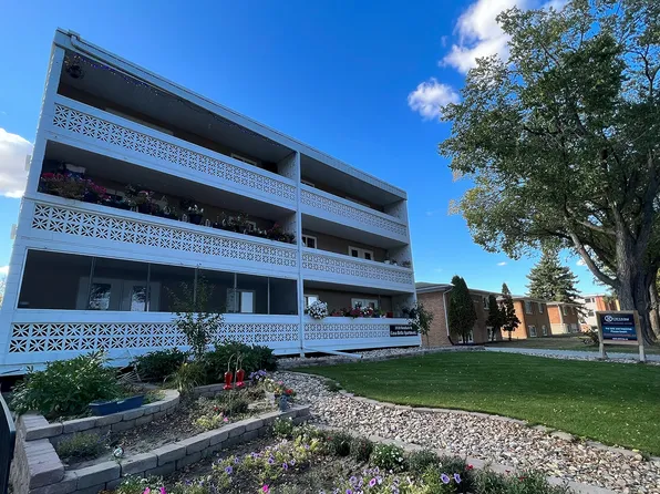 3930 Retallack St #7, Regina, SK S4S 3B9