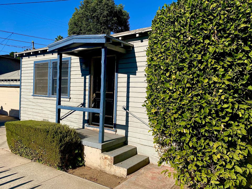 124 1/2 W Avenue 43, LA 90065 - Front View.