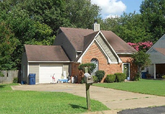1st image of 6946 Maury Dr