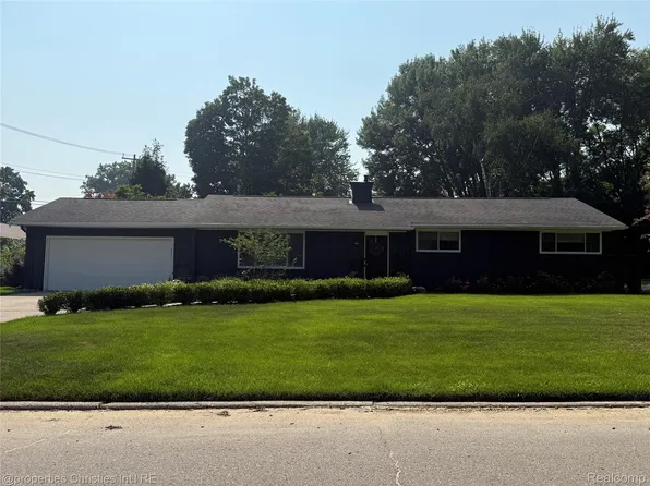 3615 Middlebury Ln, Bloomfield Hills, MI 48301