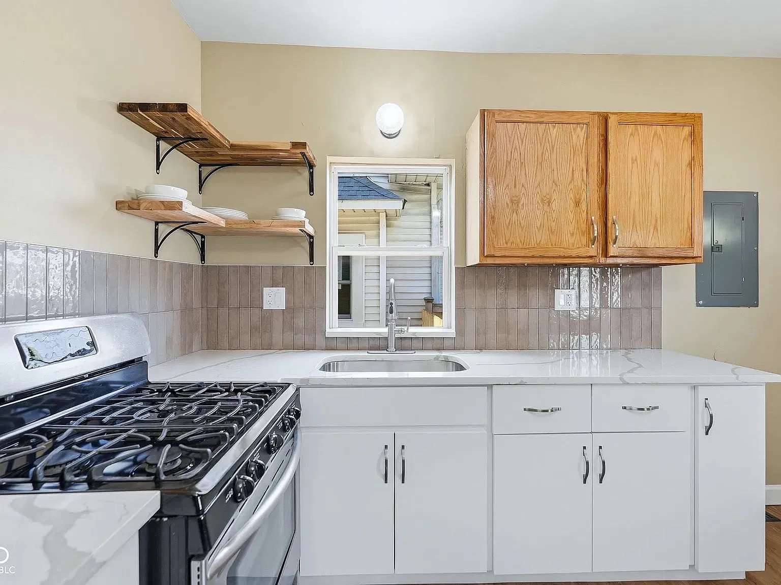 4 bed, 1555 sqft, $1,800 — Photo 4