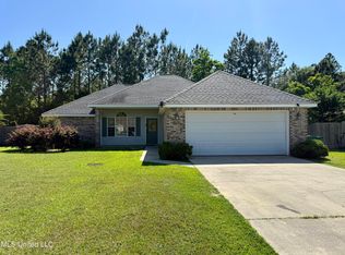 6925 Pinehurst Dr, Ocean Springs, MS 39564