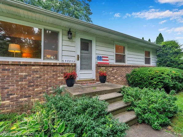 11311 N Jennings Rd, Clio, MI 48420