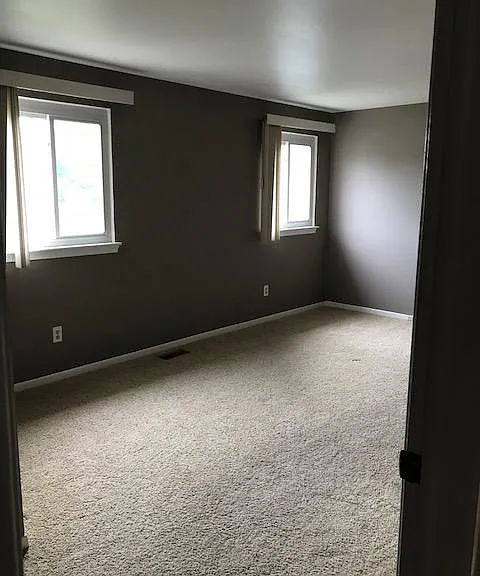 430 Lockmoor Ct — Photo 7