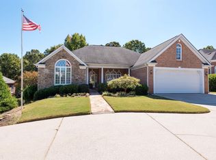 1045 Lewis Ridge Cir, Lawrenceville, GA 30045