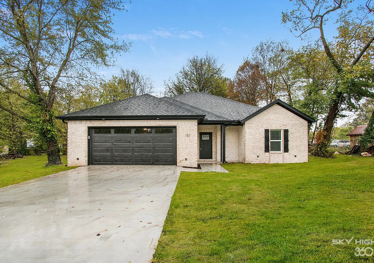 Newer Split Floor plan Home!! — Photo 1