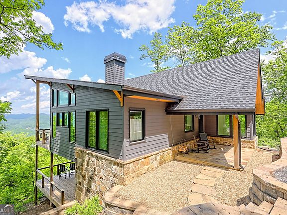 2nd image of 602 Charmont Dr