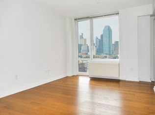 511 47th Ave #E, Long Island City, NY 11101