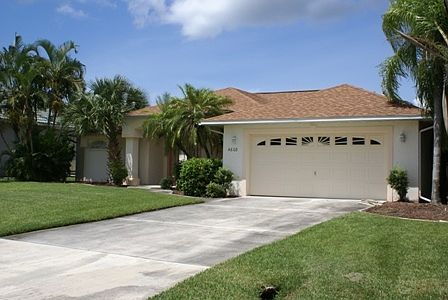 1st image of 4808 SW 24th Pl