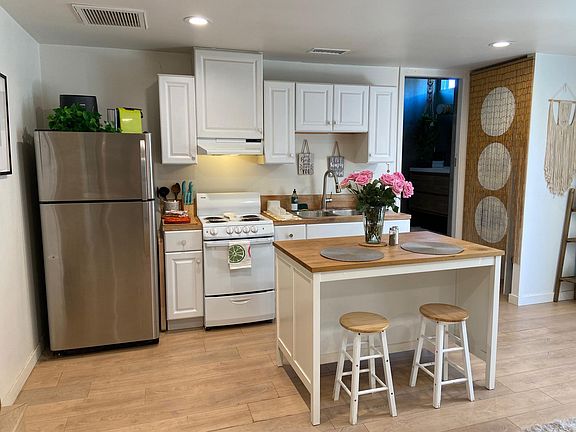 4th image of 6301 Bluebell Ave