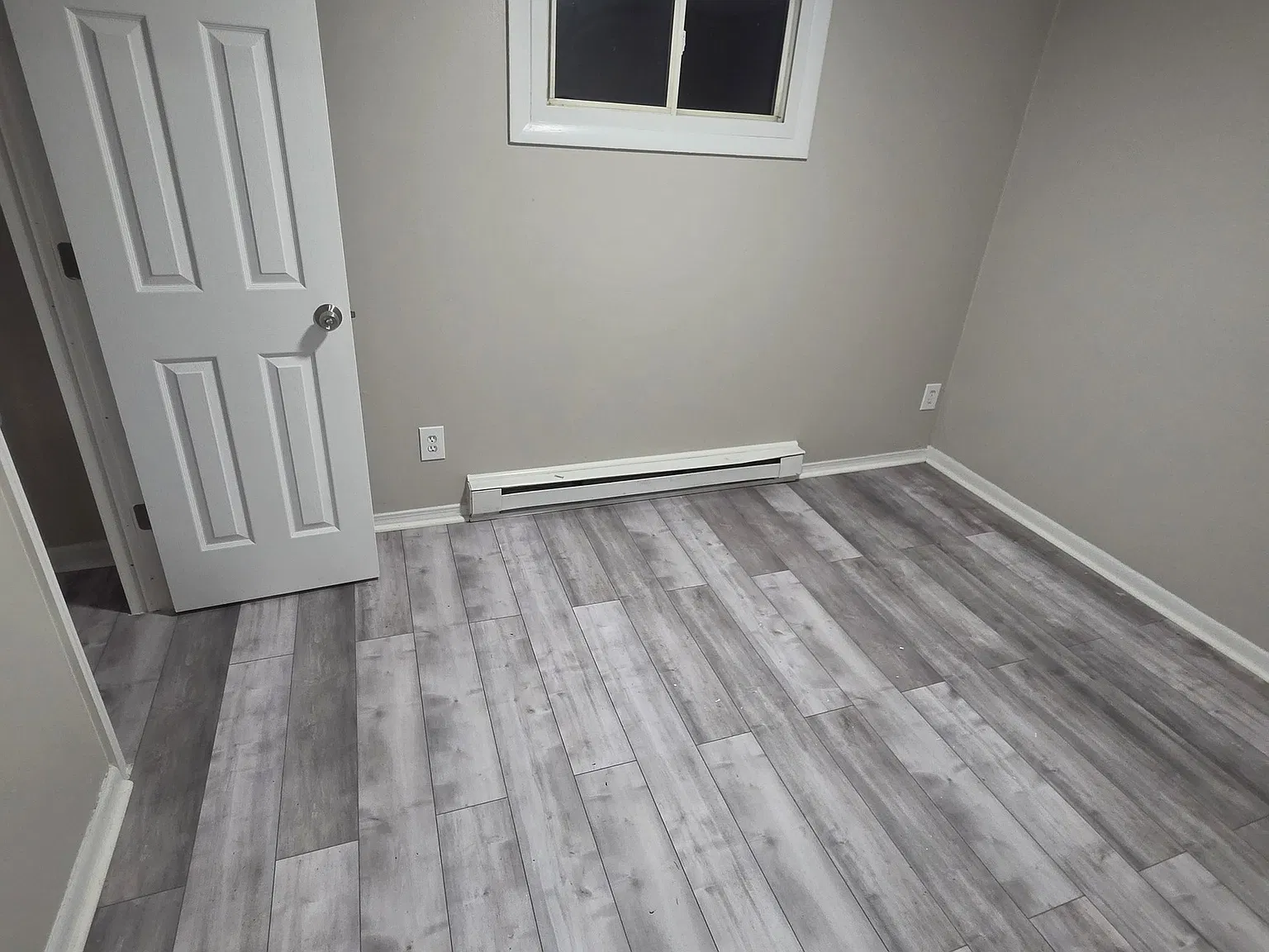 3 bed, 1.0 bath, 1520 sqft, $1,700 — Photo 3