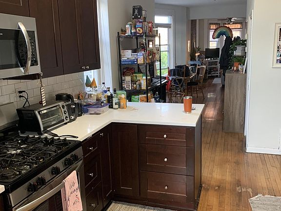 3rd image of 3151 N Southport Ave #69j3cn3qz