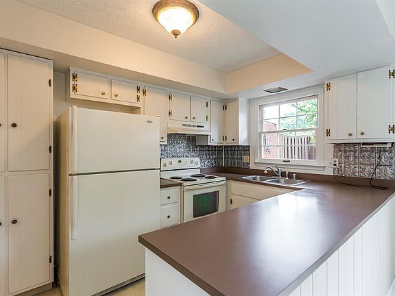 5th image of 3142 Kirklevington Dr