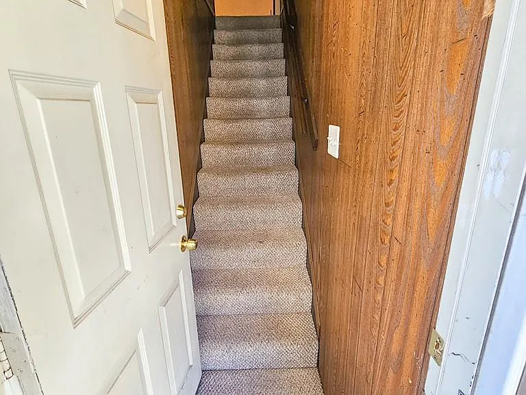 520 Vickroy Ave — Photo 4