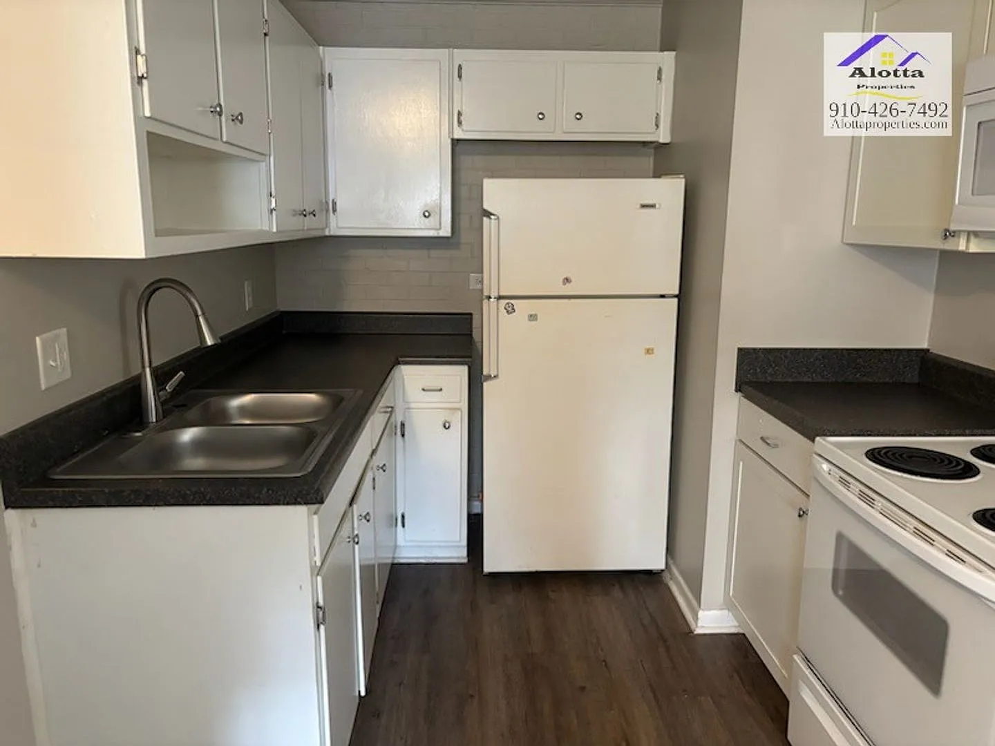 6604-1 Carloway Drive, Fayetteville, NC 28304 — Photo 2