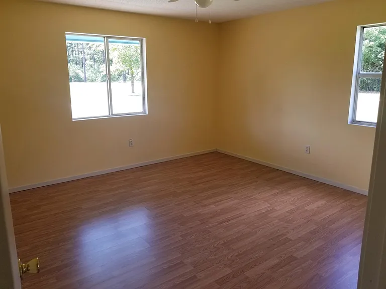 7046 N State Highway 123 — Photo 16