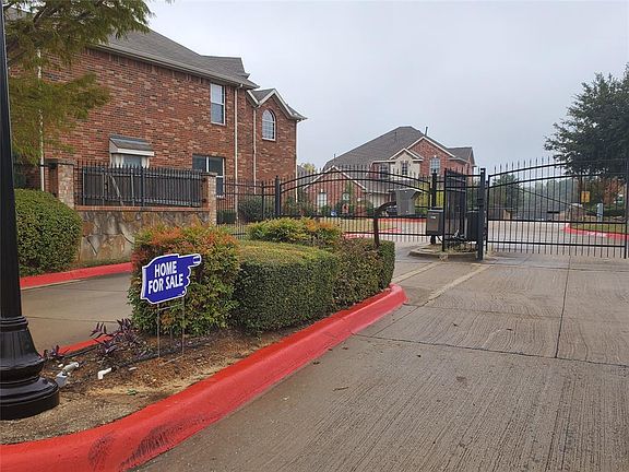 3rd image of 3320 Landhope Cir